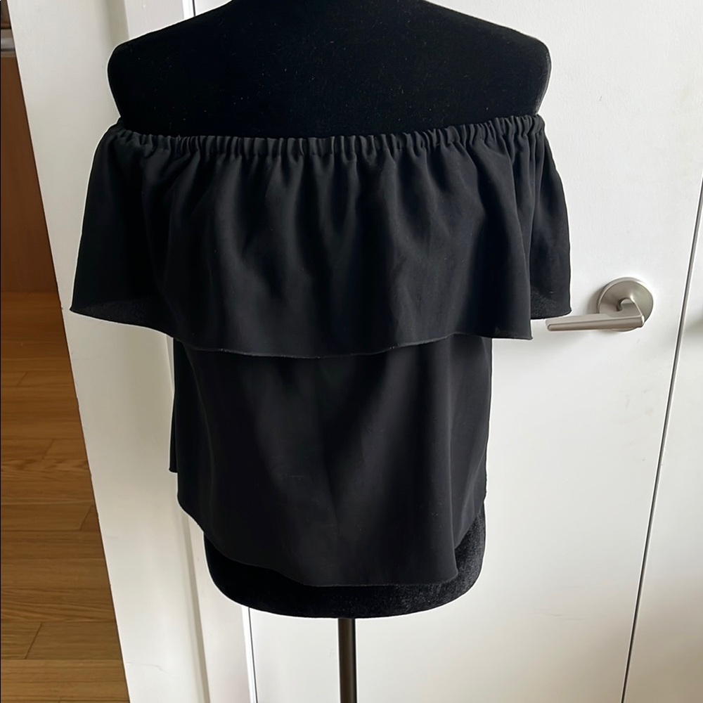 Wilfred Black Off-Shoulder Blouse